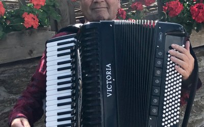 My accordion is suitable for outdoors