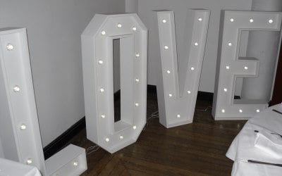 hire giant love letters