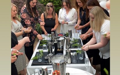 Hen Party Cocktail Making Class