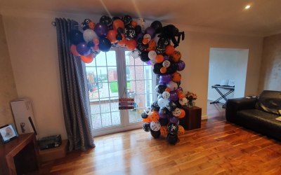 Halloween Party Balloon Garland