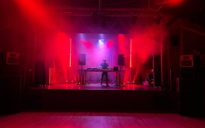 Live DJ, sound & light set up for 400 people