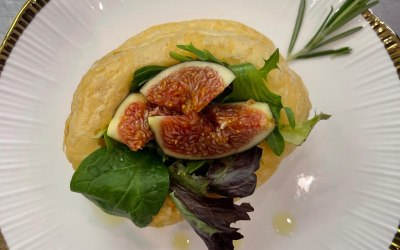 Goat Cheese With salad & Fig
