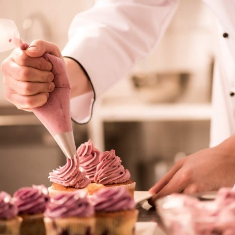 Cake Maker Hire Cake Makers