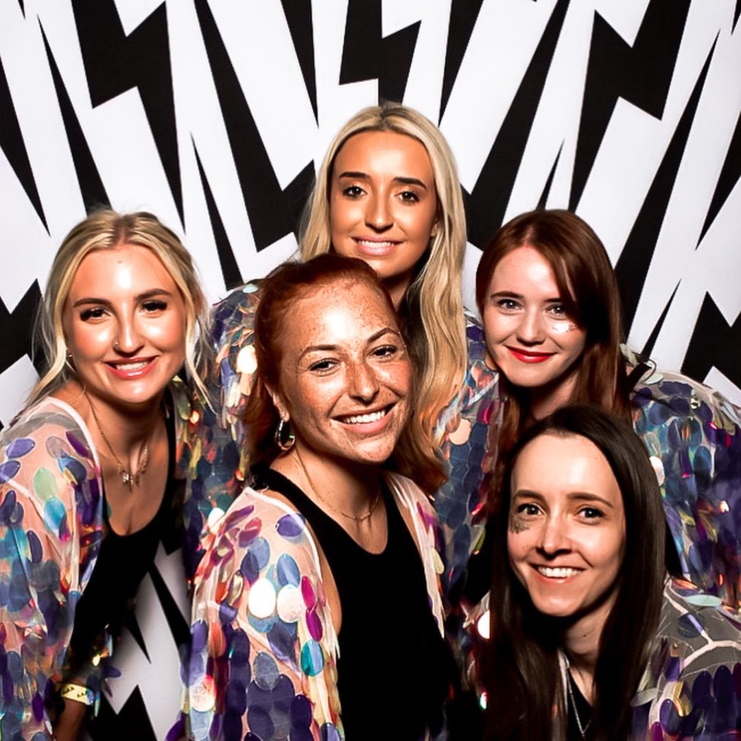 glitter-artists-team-london.png