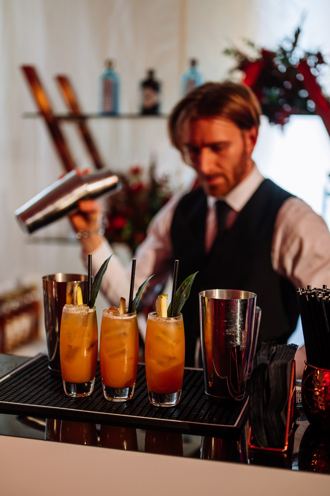 The Bespoke Mobile Bar company that comes to you