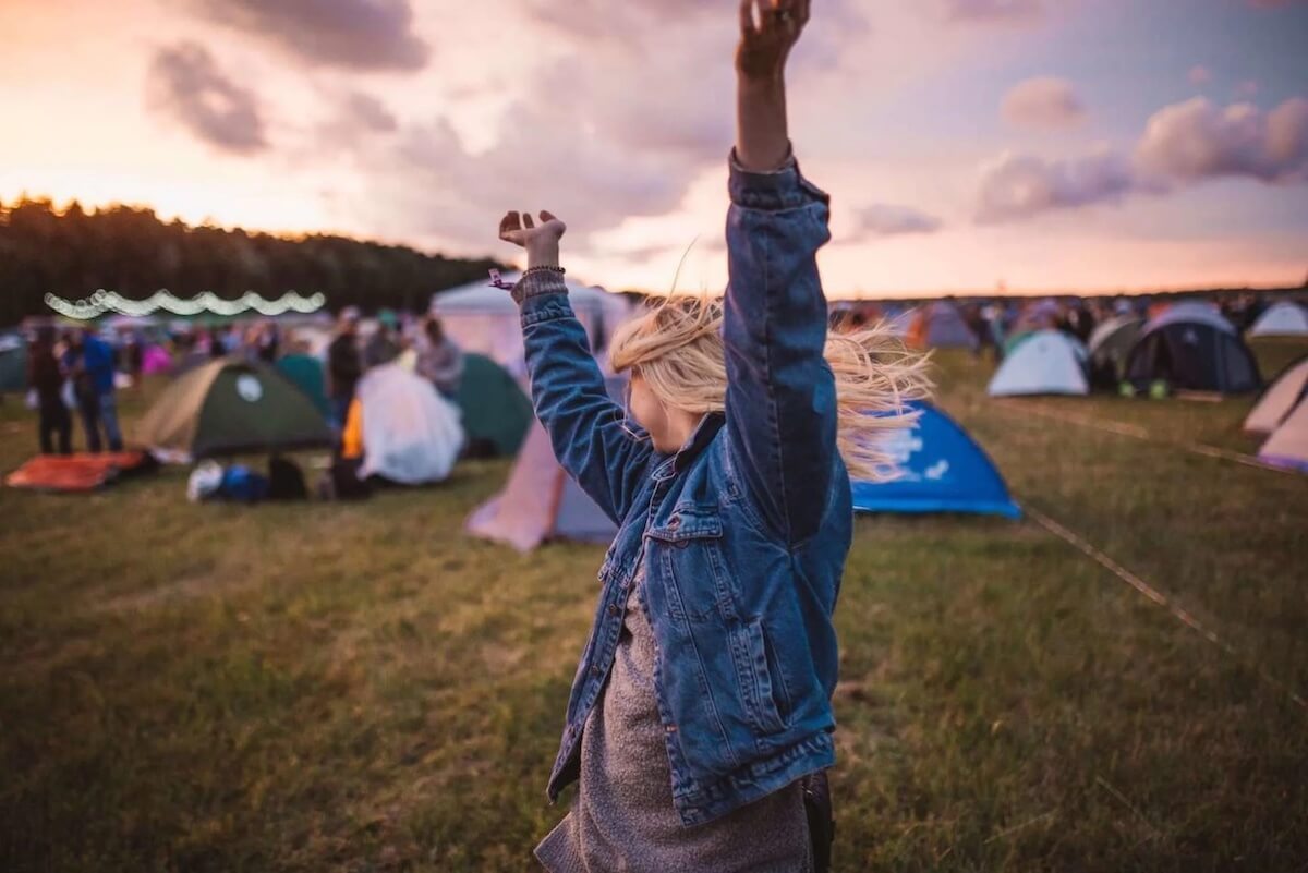 Attending a Festival is top of the bucket list for a truly Great British Summer. Whether it be Glastonbury, Crufts or your own festival-themed wedding, us Brits love a Festival. So why not have a go at organising your own?