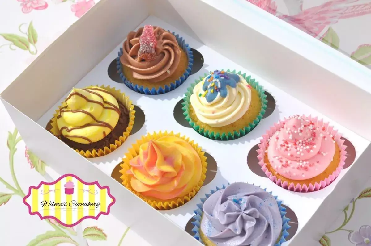 Cupcake selection box from Wilma's Cupcakery