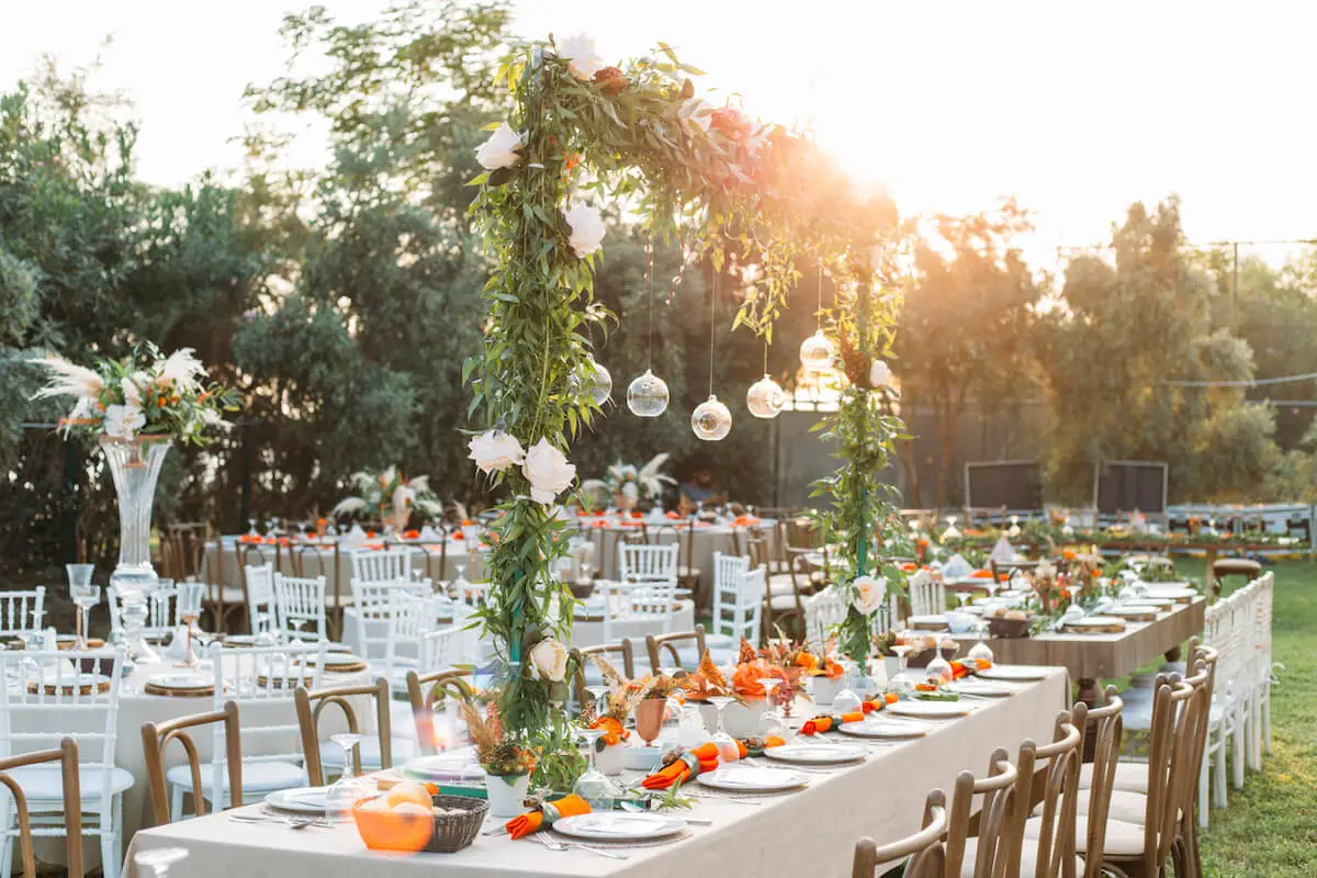 21 Beautiful Outdoor Wedding Decorations to Style Your Big Day